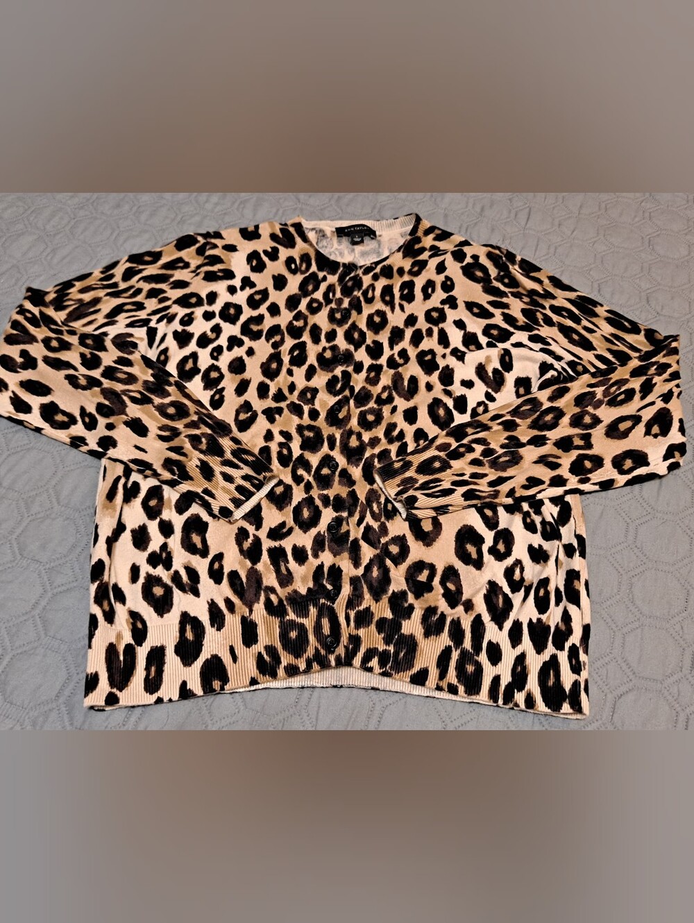 Ann Taylor Leopard Print Crewneck Cardigan Women Sz L